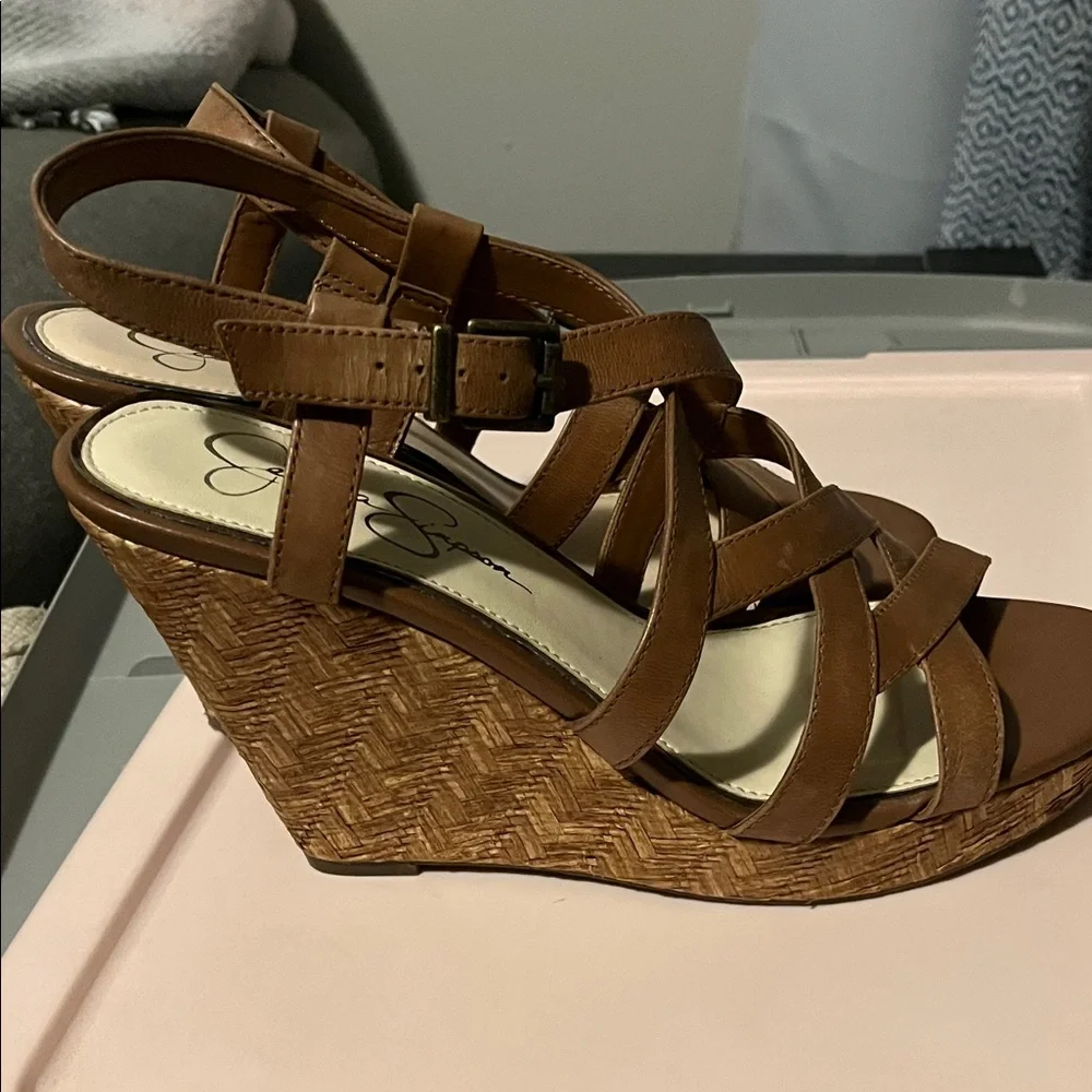Jessica Simpson Tan Strappy Sandals - Picture 4 of 4